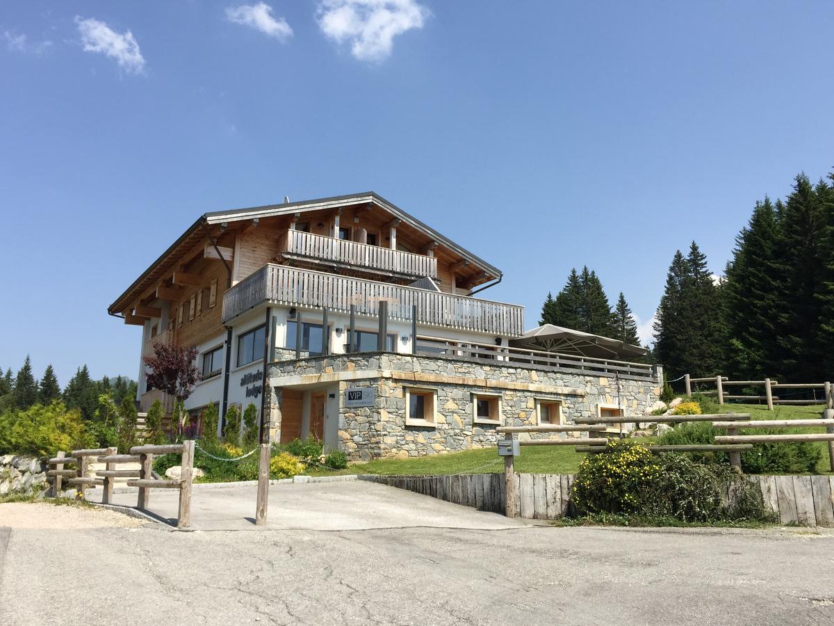 לה ג'ט Altitude Lodge מראה חיצוני תמונה